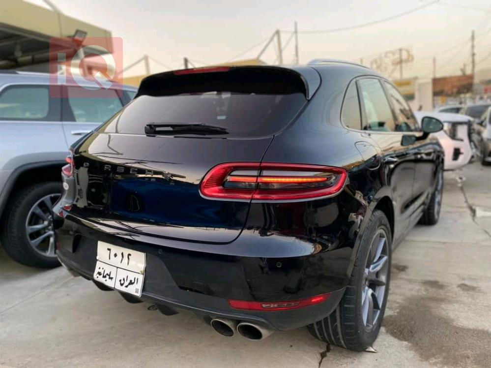 بورش ماكان
